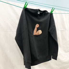 Flexing Tanlines sweater
